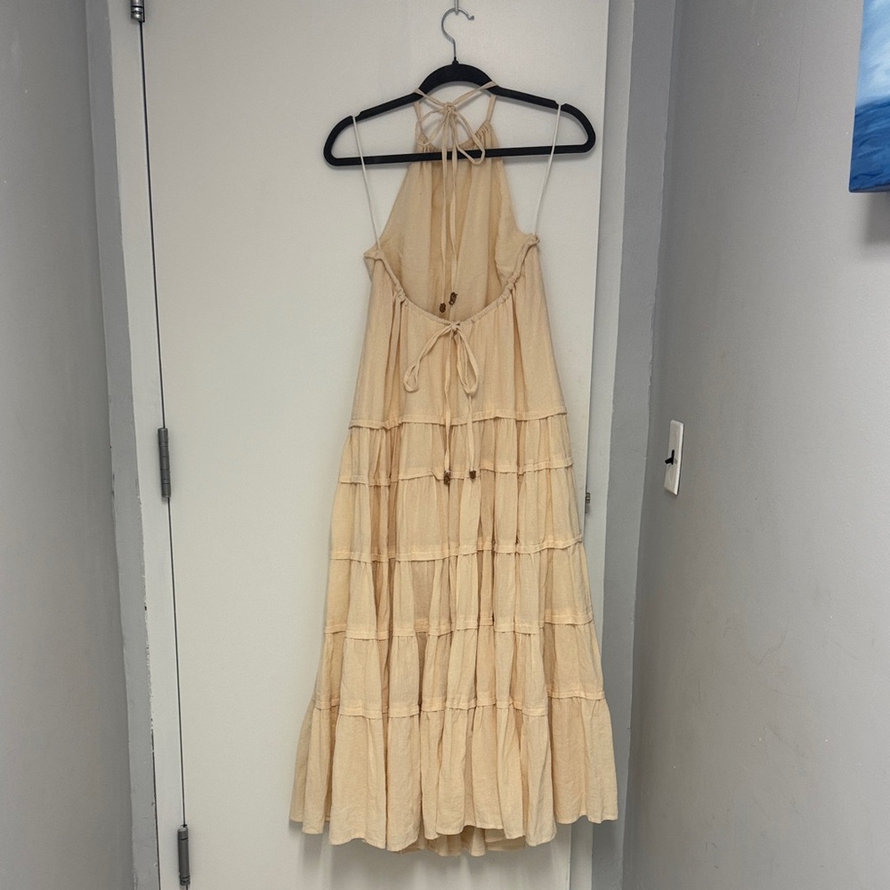 Free People Beige Tiered Maxi Dress size small perfect for a 5’4”